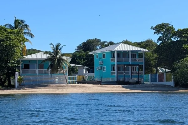 Hummingbird Casitas-Roatan Beachfront Rental-surrounded by the Caribbean Sea