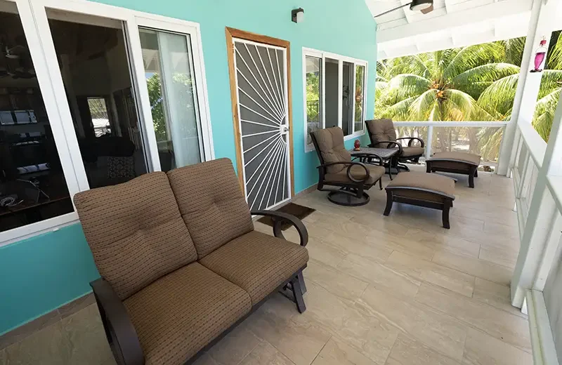 Fully Equipped, Ocean-Front Private Porch with BBQ Grill at Hummingbird Casitas Roatan